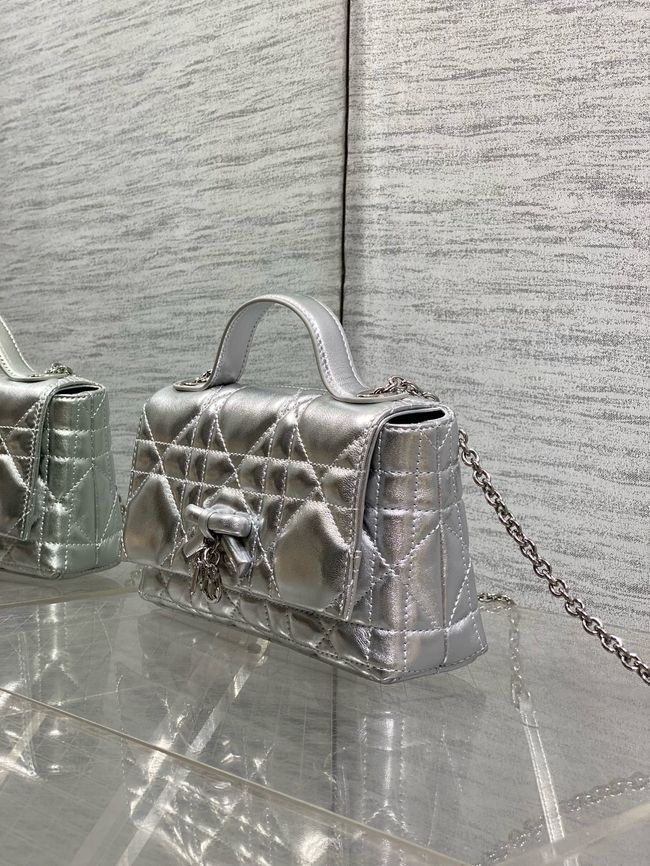 My Dior Mini Bag Cannage patent leather S0985PU silver&silver chain My Dior Mini Bag Cannage patent leather S0985PU silver&silver chain