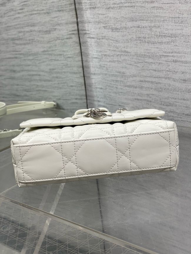 My Dior Mini Bag Cannage patent leather S0985PU white&silver chain