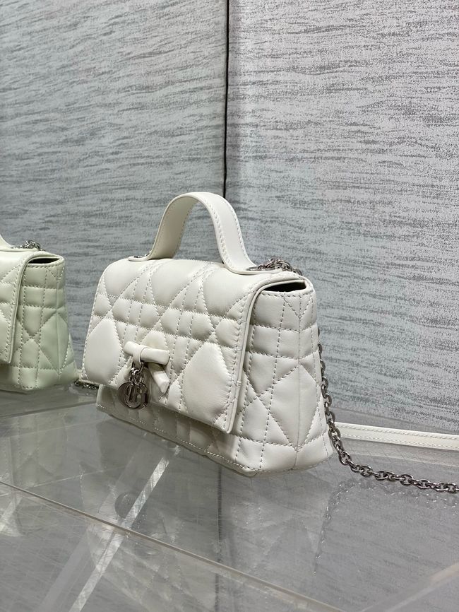My Dior Mini Bag Cannage patent leather S0985PU white&silver chain