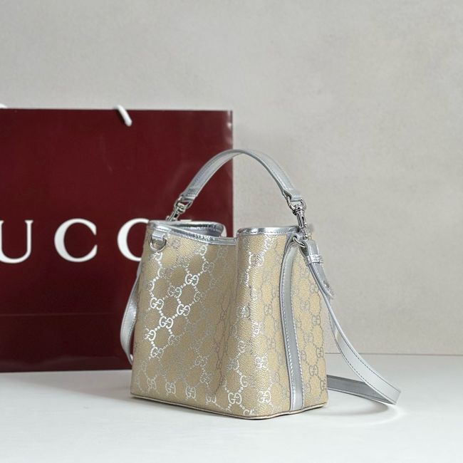 Gucci GG Emblem medium bucket bag 815103 silver Gucci GG Emblem medium bucket bag 815103 silver