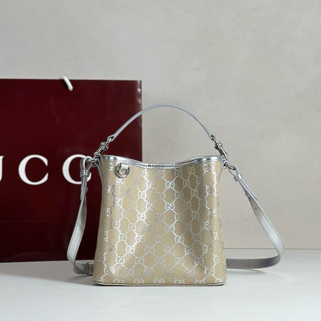 Gucci GG Emblem medium bucket bag 815103 silver