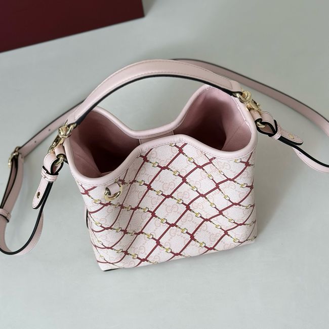 Gucci GG Emblem small bucket bag fabric 815118 pink