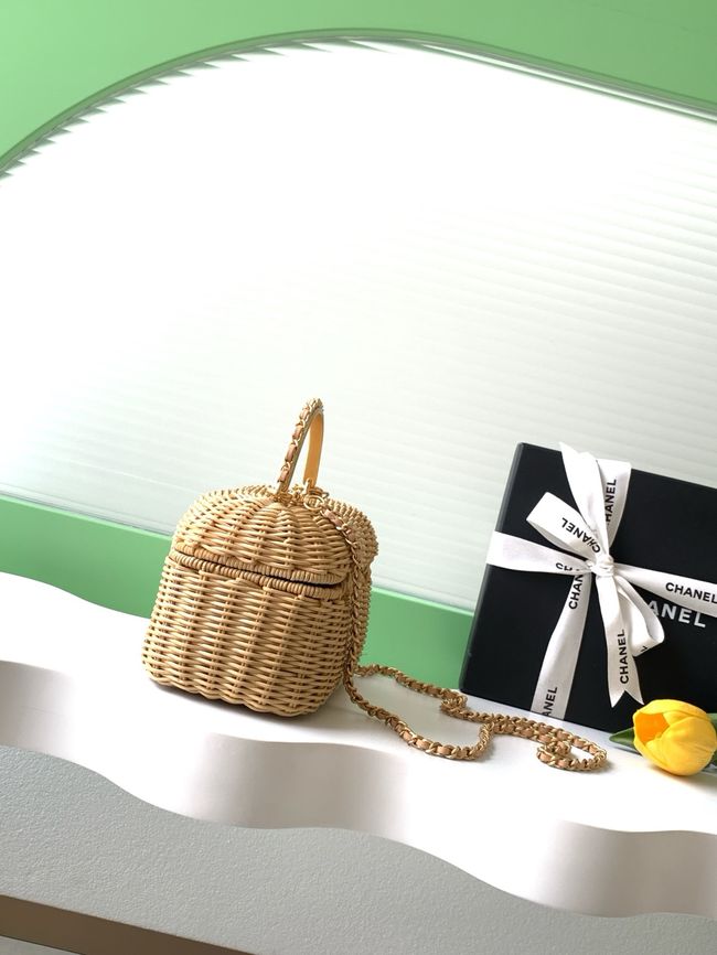 CHANEL Shoulder Bag AS5993 Apricot