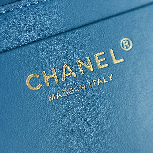 CHANEL Small Flapbag Braided Straw AS6017 blue CHANEL Small Flapbag Braided Straw AS6017 blue
