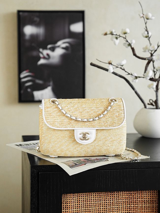 CHANEL Small Flapbag Braided Straw AS6017 white