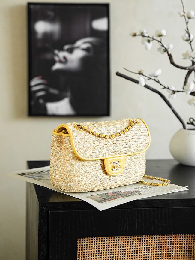 CHANEL Small Flapbag Braided Straw AS6017 yellow CHANEL Small Flapbag Braided Straw AS6017 yellow