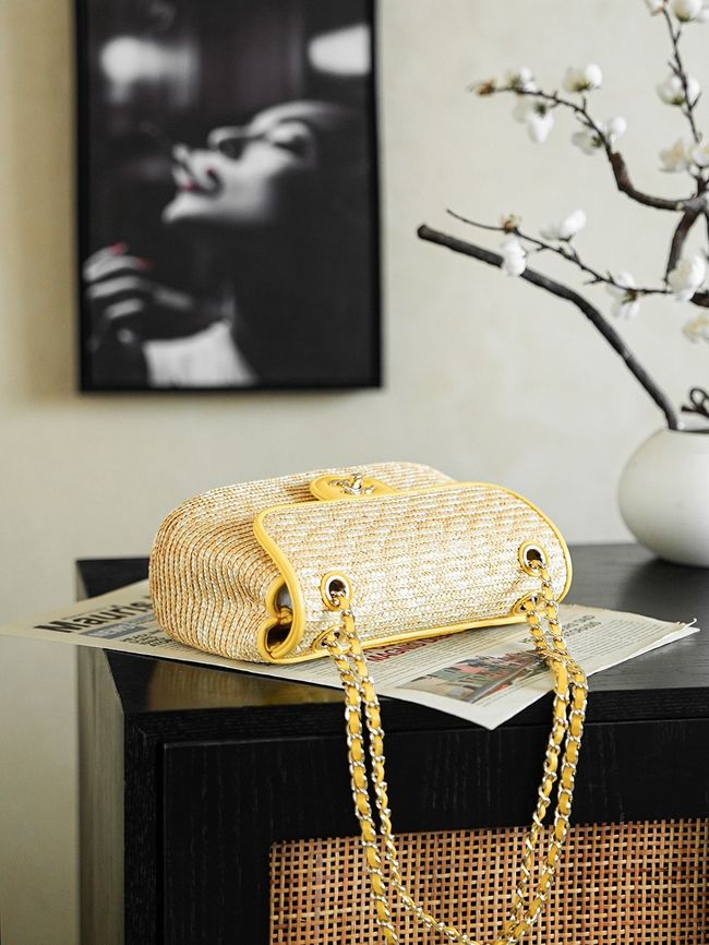 CHANEL Small Flapbag Braided Straw AS6017 yellow CHANEL Small Flapbag Braided Straw AS6017 yellow