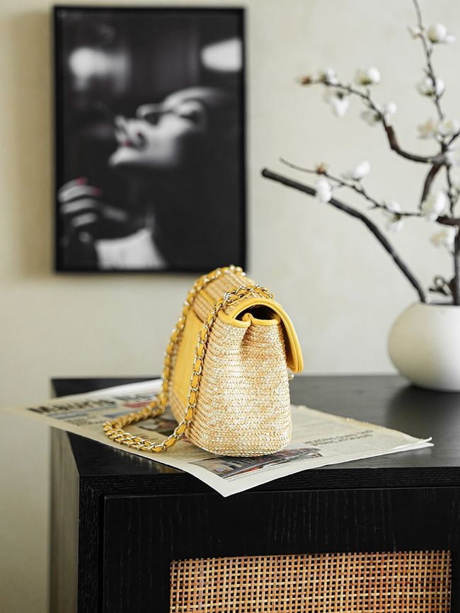 CHANEL Small Flapbag Braided Straw AS6017 yellow CHANEL Small Flapbag Braided Straw AS6017 yellow