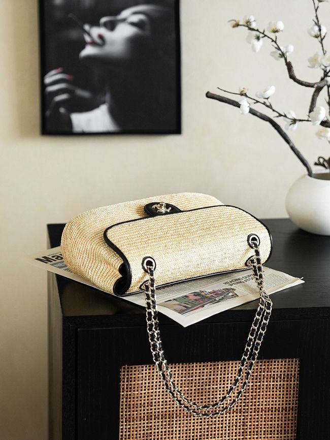 CHANEL medium Flapbag Braided Straw 66992 black CHANEL medium Flapbag Braided Straw 66992 black