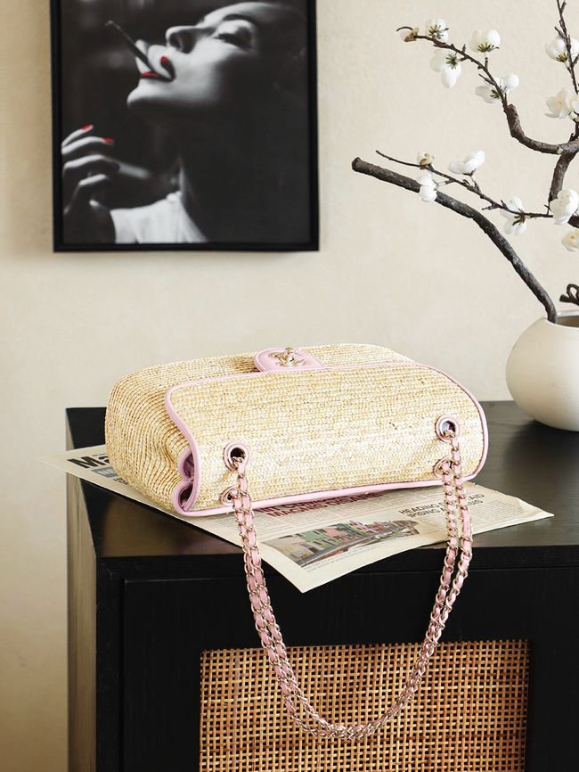 CHANEL medium Flapbag Braided Straw 66992 light purple CHANEL medium Flapbag Braided Straw 66992 light purple