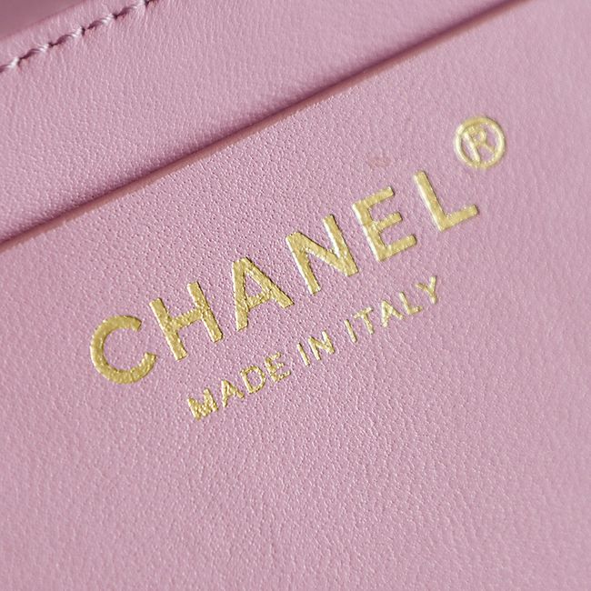 CHANEL medium Flapbag Braided Straw 66992 light purple CHANEL medium Flapbag Braided Straw 66992 light purple