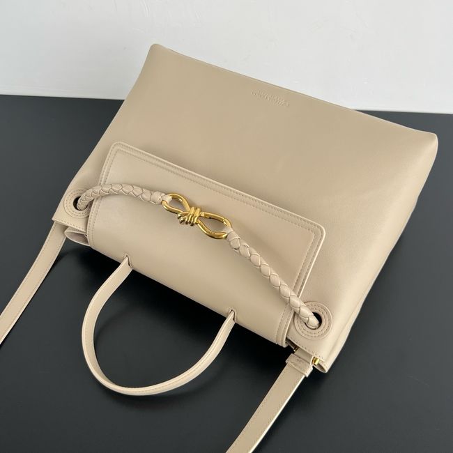 Bottega Veneta Medium Andiamo 09555 Brass finish