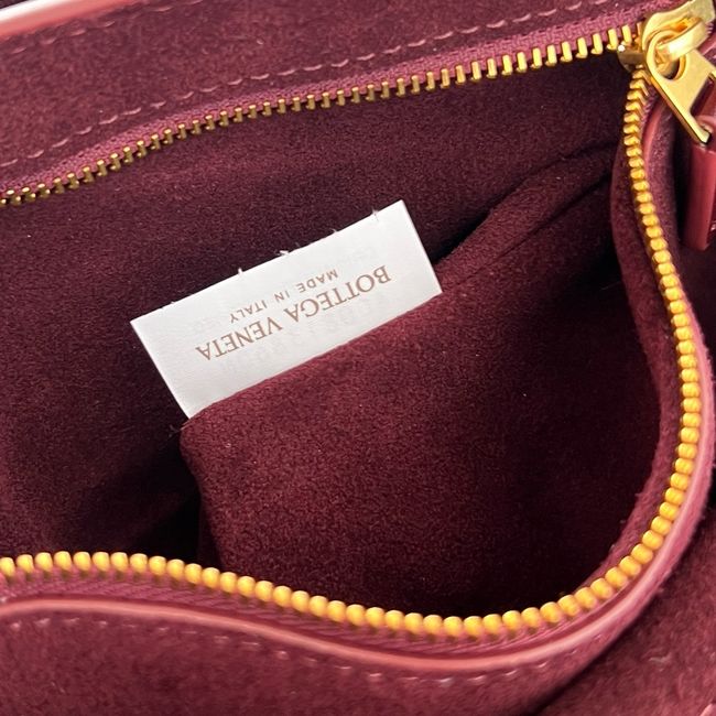Bottega Veneta Medium Andiamo 09555 CINNABAR Bottega Veneta Medium Andiamo 09555 CINNABAR