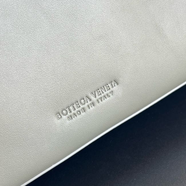 Bottega Veneta Andiamo 09555 gray