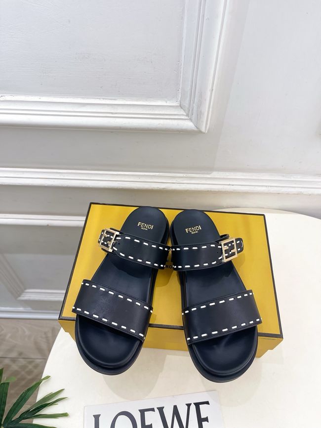 Fendi Womens slide sandal 65093-1