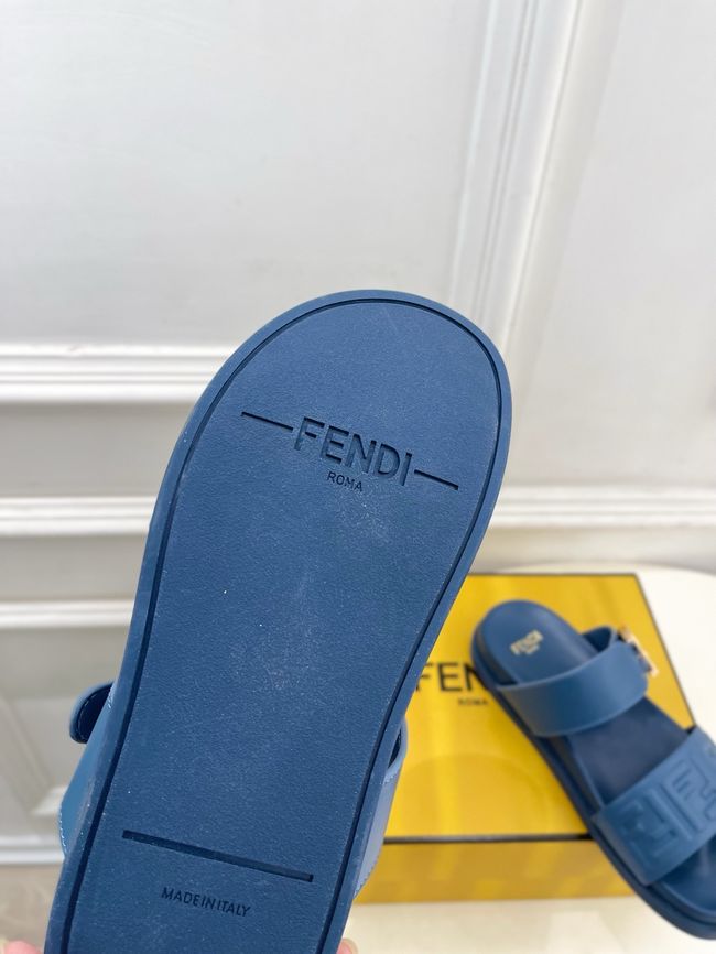 Fendi Womens slide sandal 65094-2