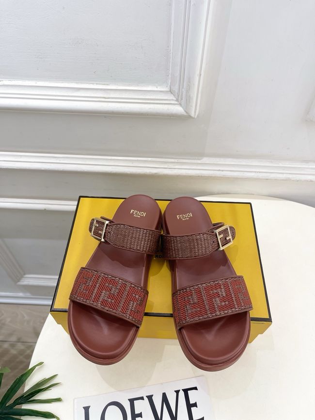 Fendi Womens slide sandal 65094-4