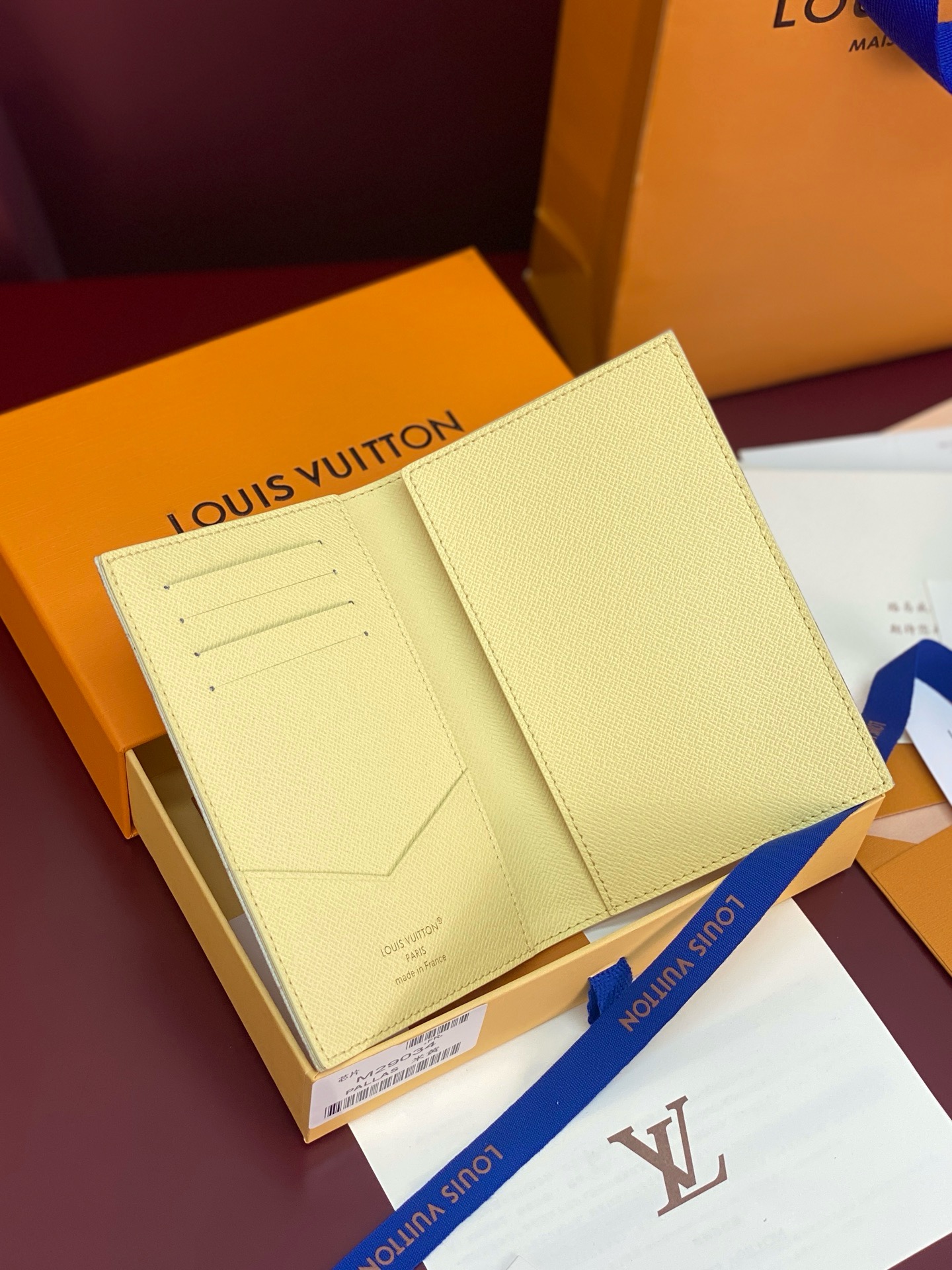 Louis Vuitton Passport Cover M29034 Banana Louis Vuitton Passport Cover M29034 Banana