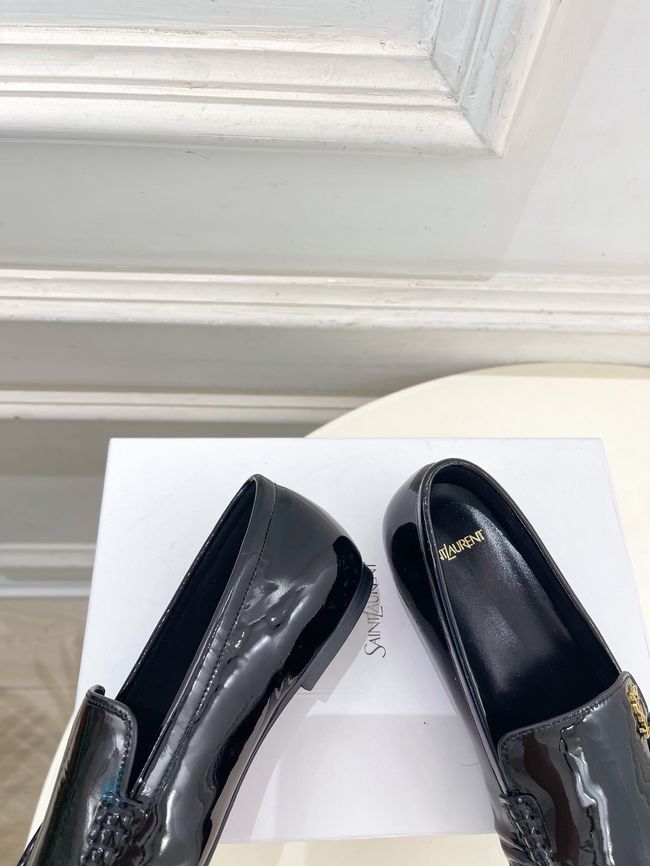 Yves saint Laurent LE LOAFER supple in shiny leather 818908-3