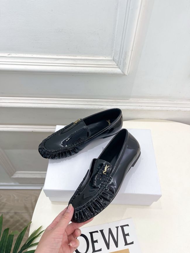 Yves saint Laurent LE LOAFER supple in shiny leather 818908-3