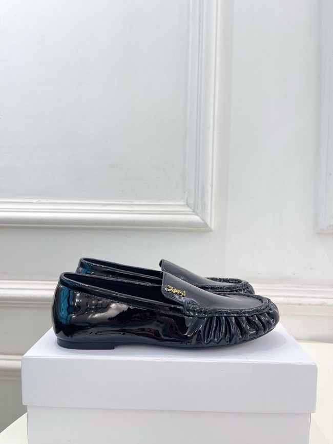Yves saint Laurent LE LOAFER supple in shiny leather 818908-3