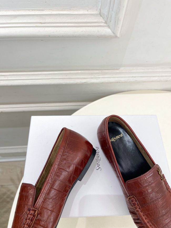 Yves saint Laurent LE LOAFER supple in shiny leather 818908-5