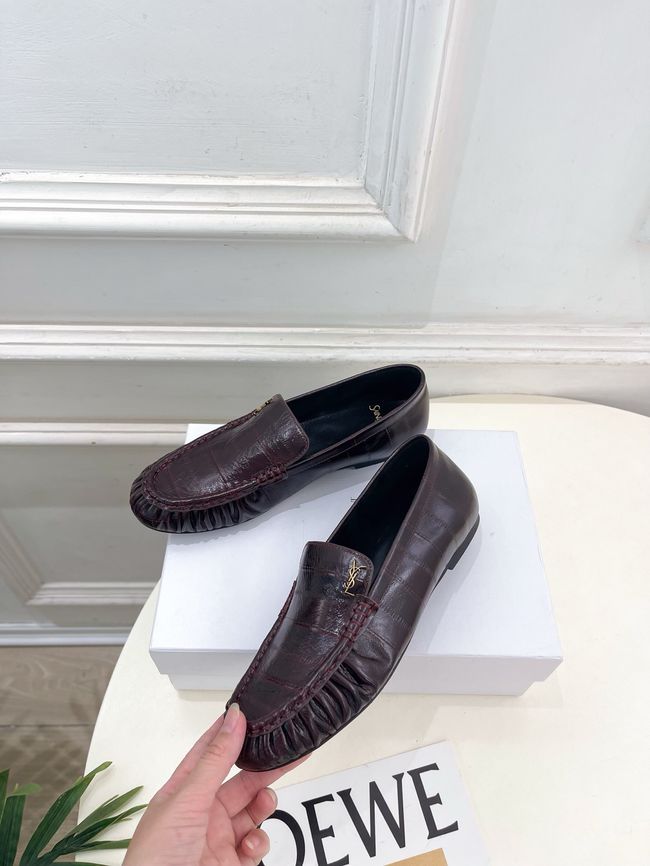 Yves saint Laurent LE LOAFER supple in shiny leather 818908-7