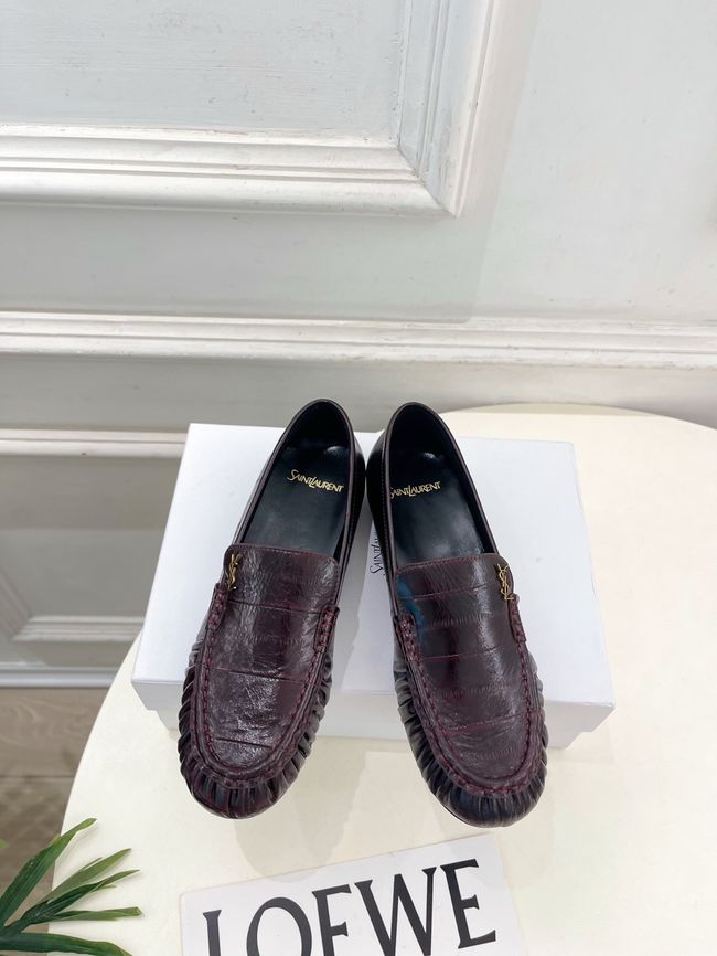 Yves saint Laurent LE LOAFER supple in shiny leather 818908-7