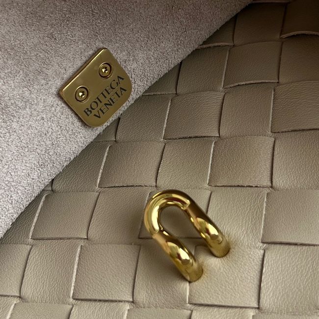 Bottega Veneta Small Andiamo 11590 Brass finish Bottega Veneta Small Andiamo 11590 Brass finish