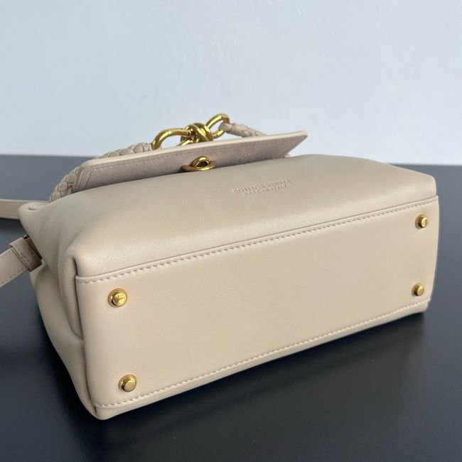 Bottega Veneta Small Andiamo 11590 Brass finish Bottega Veneta Small Andiamo 11590 Brass finish