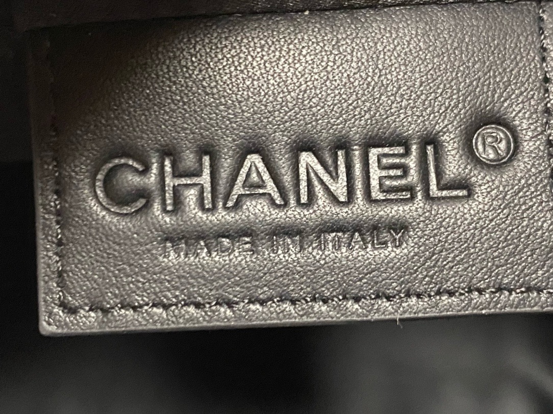 Chanel Large Zipped Pouch AP5267 Beige Chanel Large Zipped Pouch AP5267 Beige