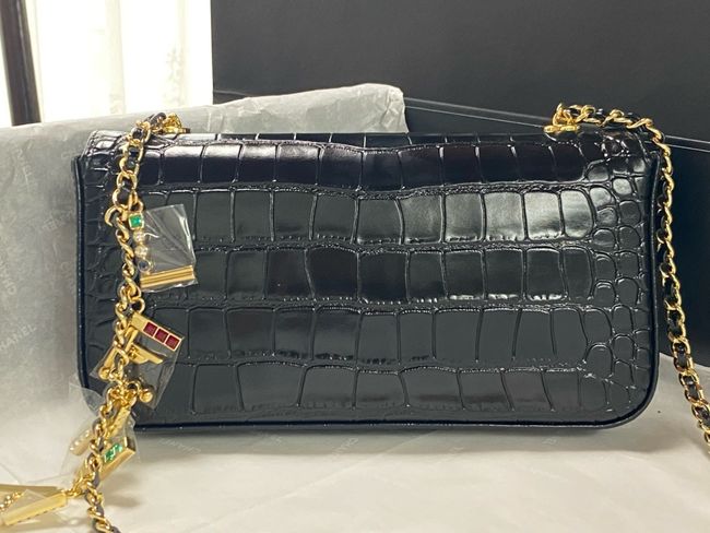 Chanel Clutch with chain Crocodile Embossed AS6340 black