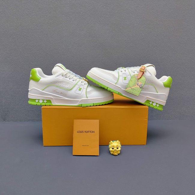 Louis Vuitton Trainer Sneaker 1AHWRJ-1