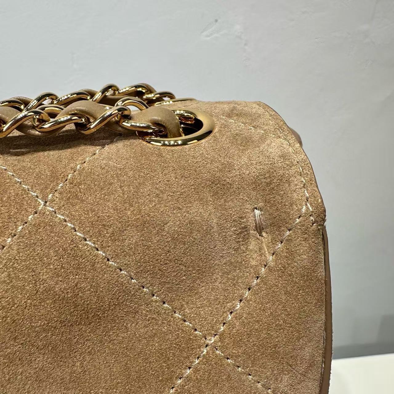 CHANEL Maxi Flapbag Suede Calfskin AS6233 brown CHANEL Maxi Flapbag Suede Calfskin AS6233 brown
