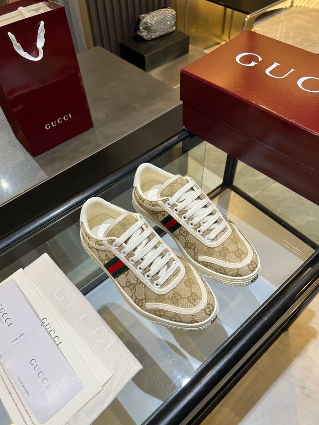Gucci sneaker with Web 757943-2