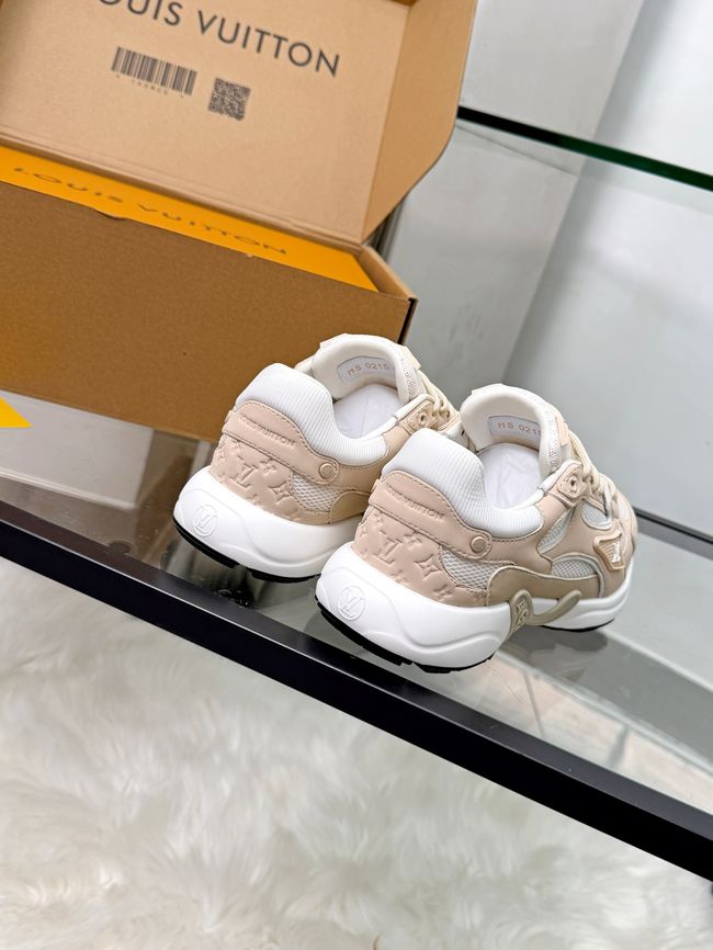 Louis Vuitton Sneakers 64131-1
