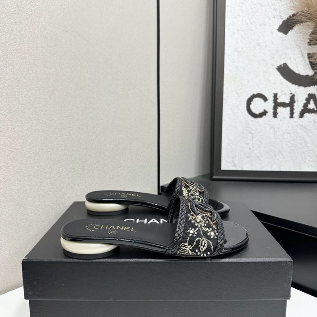 Chanel Mules 64136-2