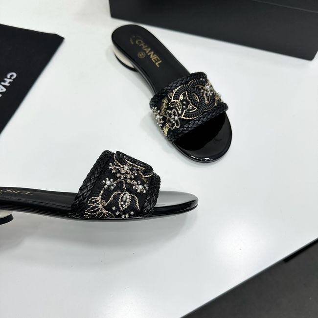 Chanel Mules 64136-2