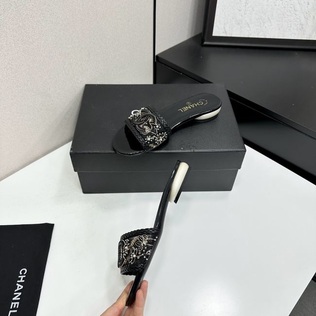 Chanel Mules 64136-2
