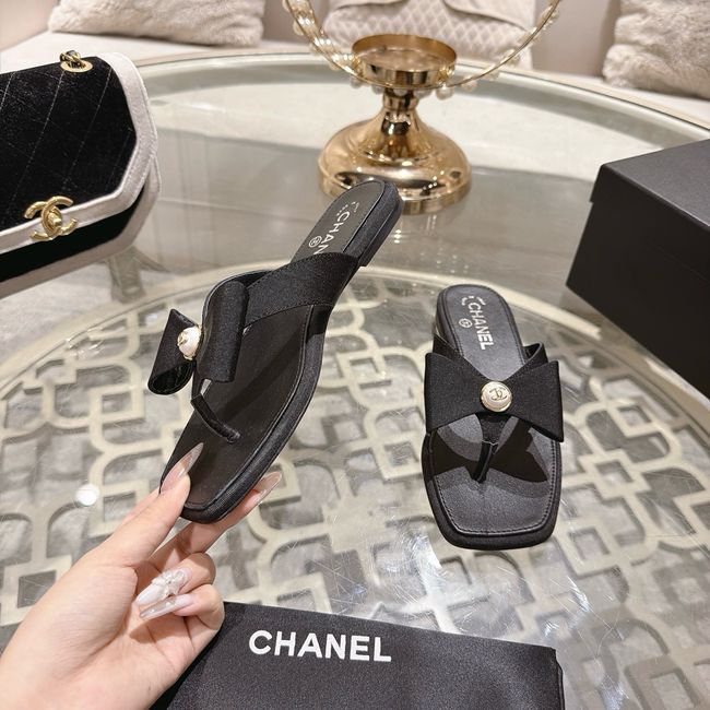 Chanel Thongs 64134-4