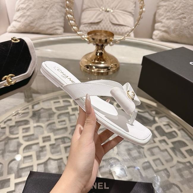 Chanel Thongs 64134-5