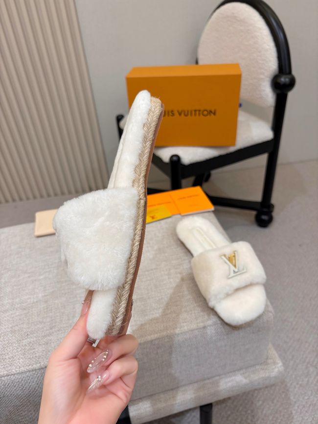 Louis Vuitton Mare Flat Mule 64139-3
