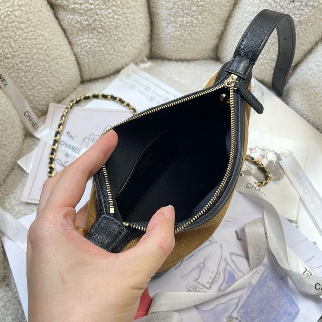 Chanel Shoulder Bag AS5187 brown