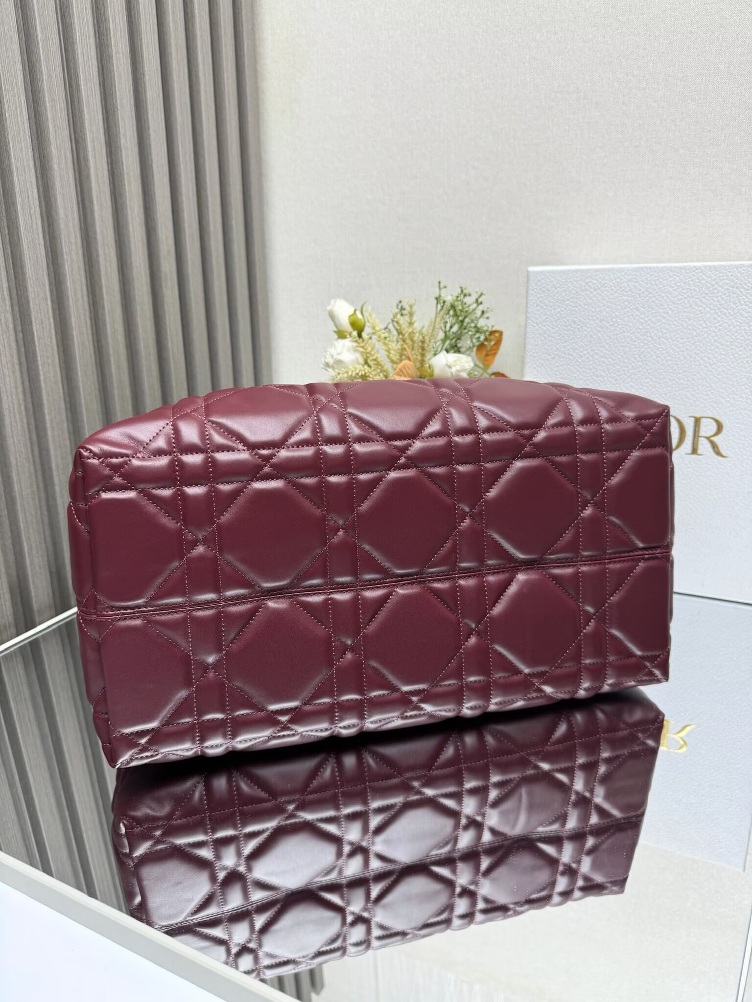 LARGE DIOR TOUJOURS BAG Latte Macrocannage Calfskin M6233 Wine