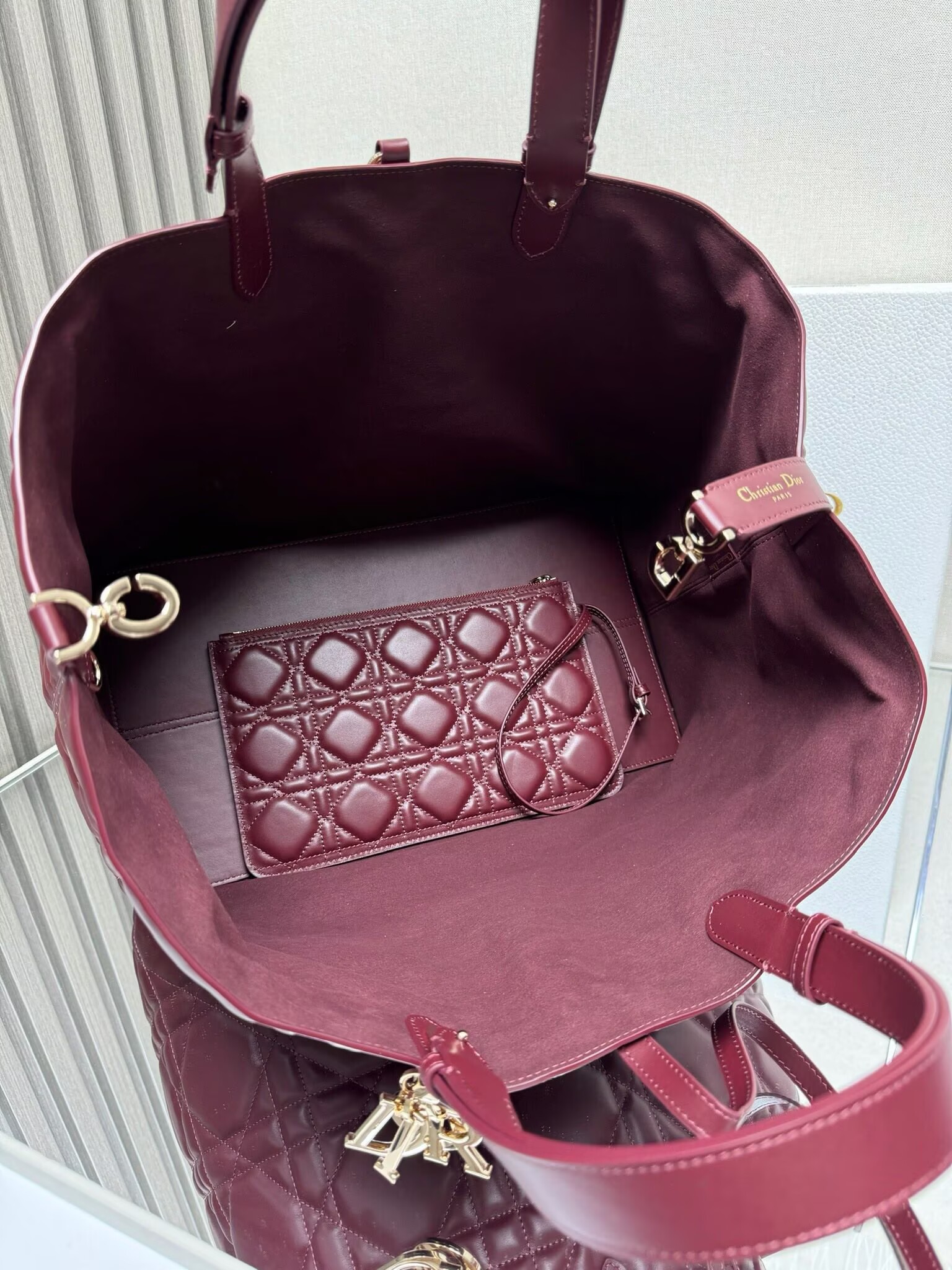 LARGE DIOR TOUJOURS BAG Latte Macrocannage Calfskin M6233 Wine