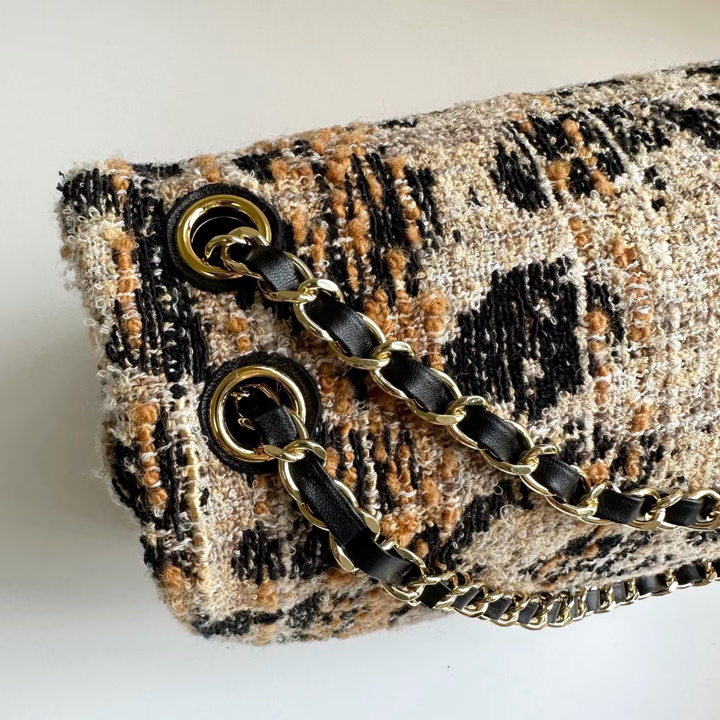 Chanel 26A CF Maxi Flap Tweed Bag AS5640 Leopard Print Chanel 26A CF Maxi Flap Tweed Bag AS5640 Leopard Print