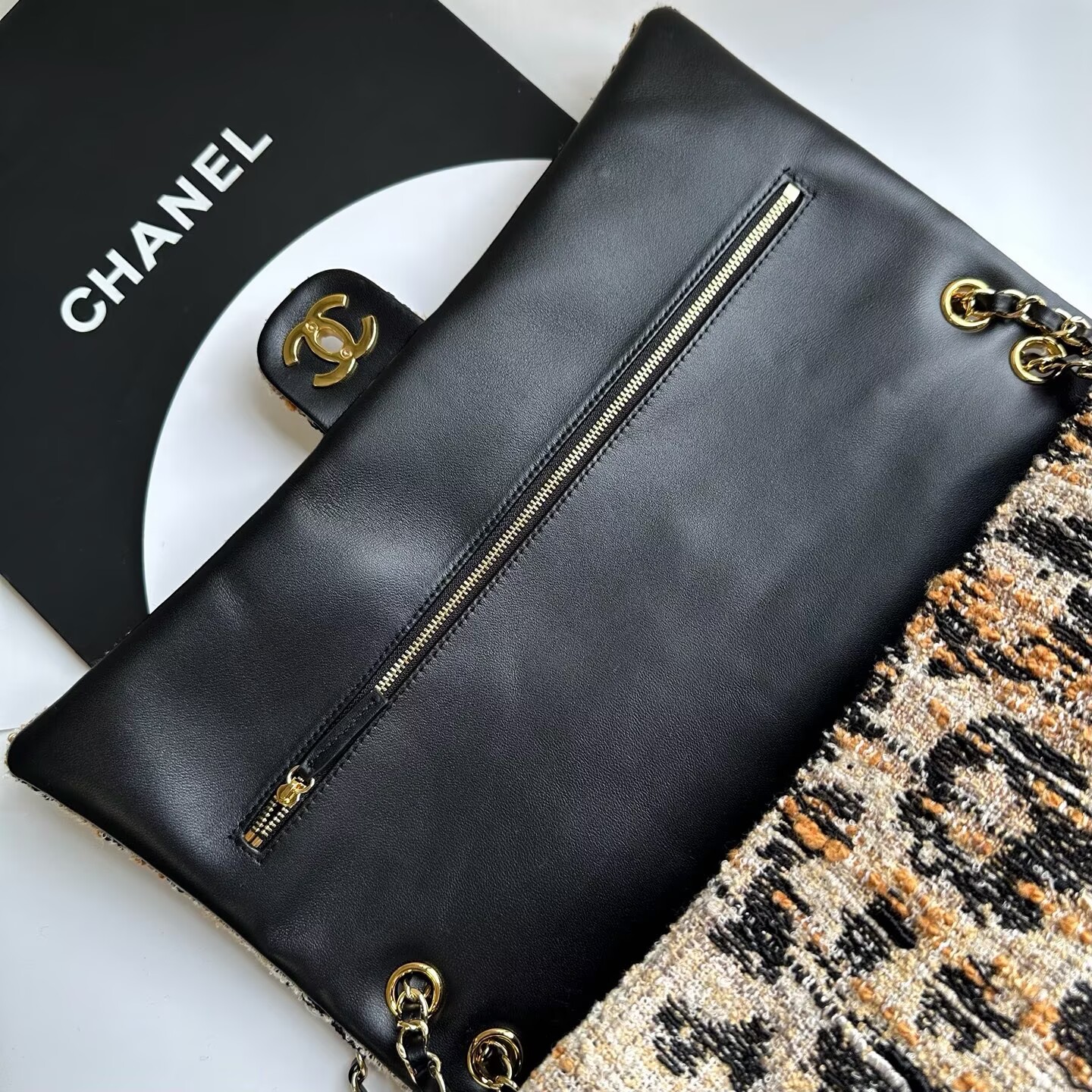 Chanel 26A CF Maxi Flap Tweed Bag AS5640 Leopard Print Chanel 26A CF Maxi Flap Tweed Bag AS5640 Leopard Print
