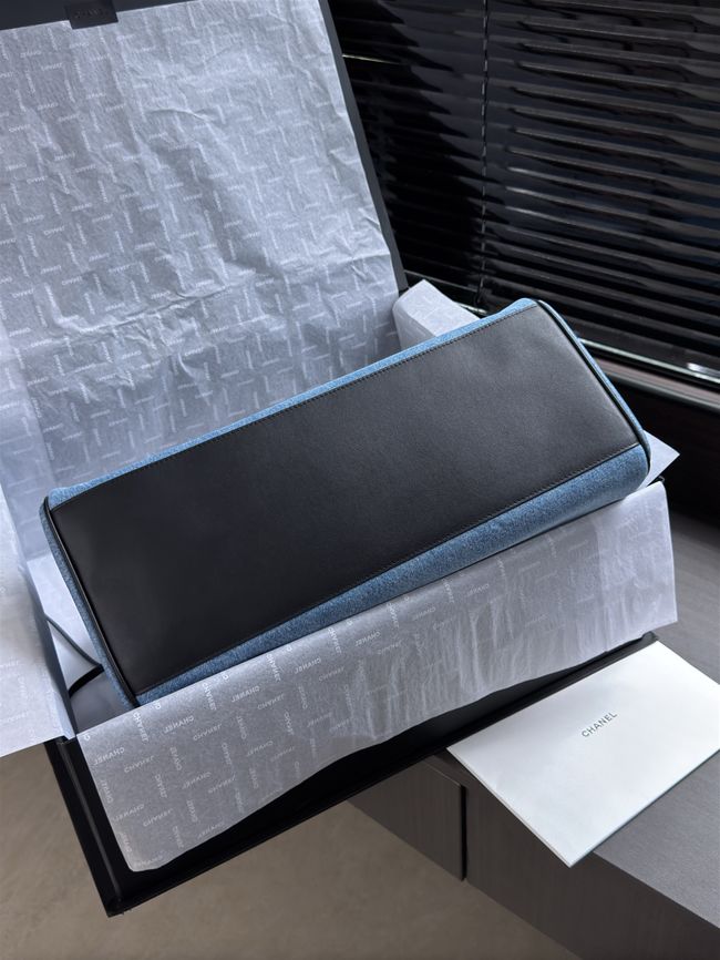 Chanel Large Shopping Bag AS6289 Black & denim blue Chanel Large Shopping Bag AS6289 Black & denim blue