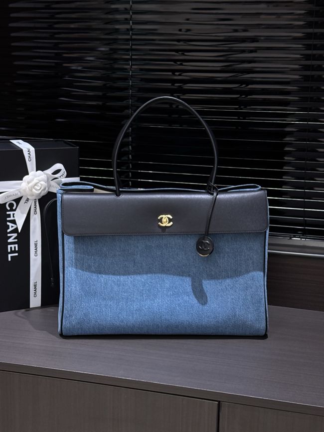 Chanel Large Shopping Bag AS6289 Black & denim blue Chanel Large Shopping Bag AS6289 Black & denim blue