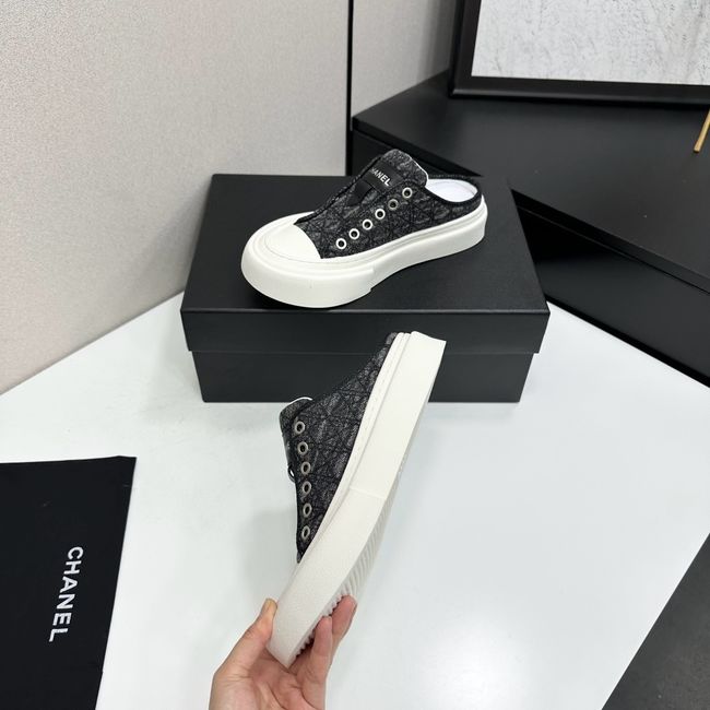 Chanel Mules 64144-1